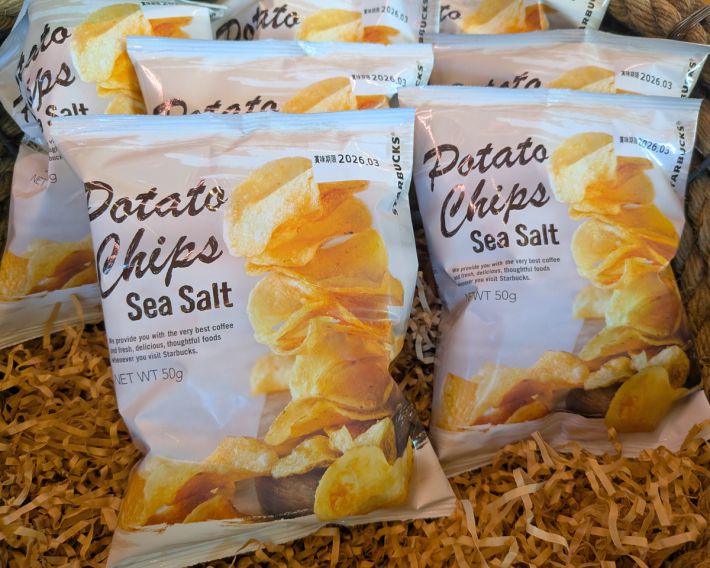 スターバックスで販売されている「ポテトチップス シーソルト」
