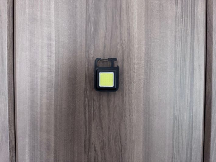 スタンダードプロダクツ　充電式COBライト（500ルーメン）