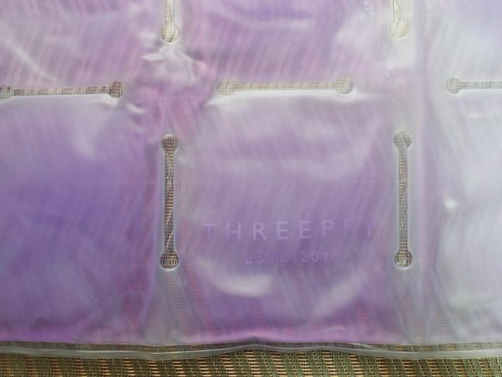 保冷剤マット　パープル４