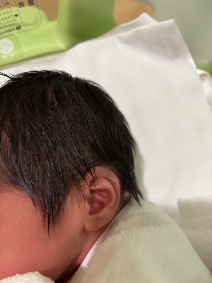 生まれた時から髪の毛フサフサ