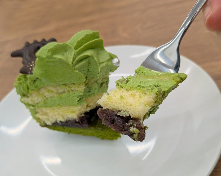 抹茶クリームと粒あんの組み合わせ