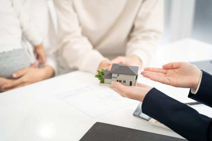 AdobeStock_1128936211