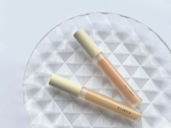 エクセル エシリアル セラムコンシーラー