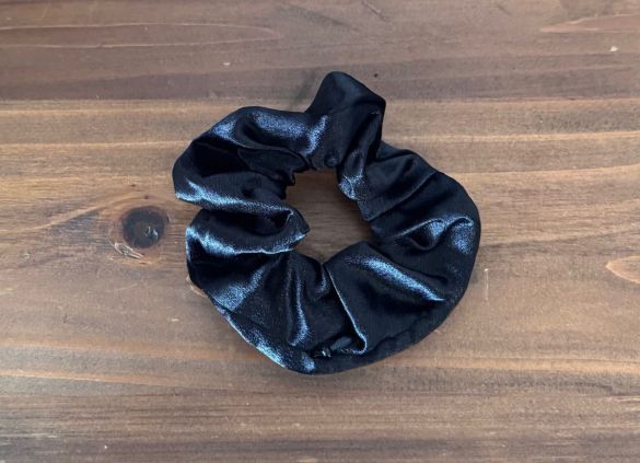 セリア　ポケット付きシュシュ