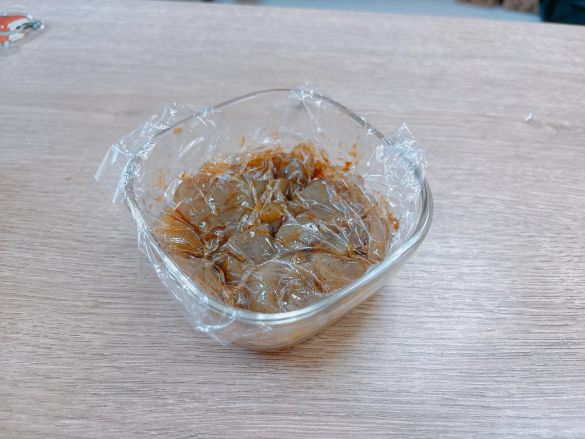 完成した板こんにゃくの腸活和風漬け