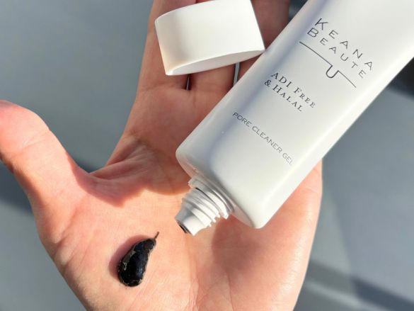 ケアナボーテ 洗顔前の毛穴づまり落とし