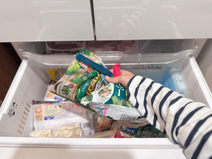 ニトリ「伸縮できる野菜・冷凍庫トレー」