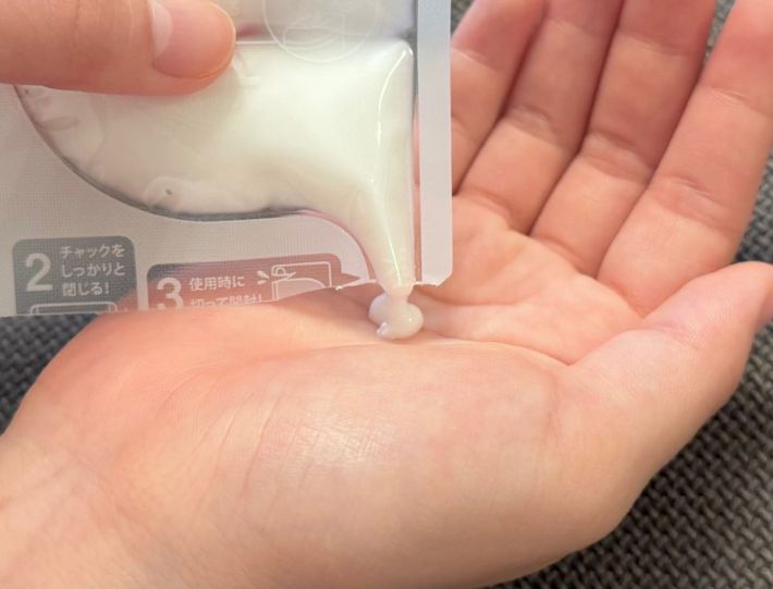 「使い切りできる 詰め替えパウチ」セリア