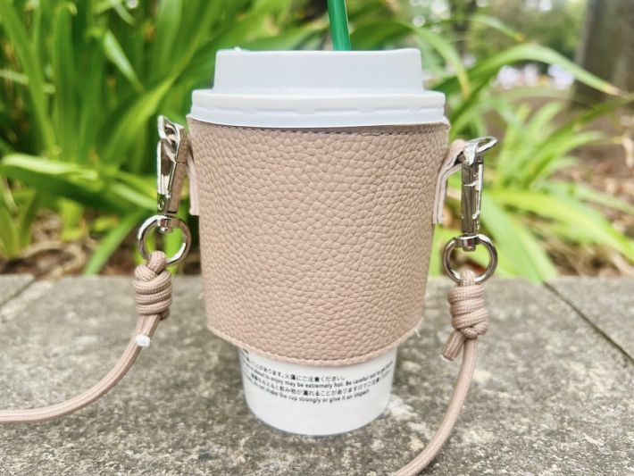 ダイソー×TGCのコラボ商品「カップスリーブ」