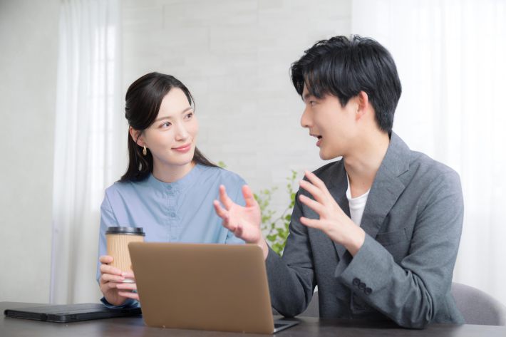 男性　女性　会話