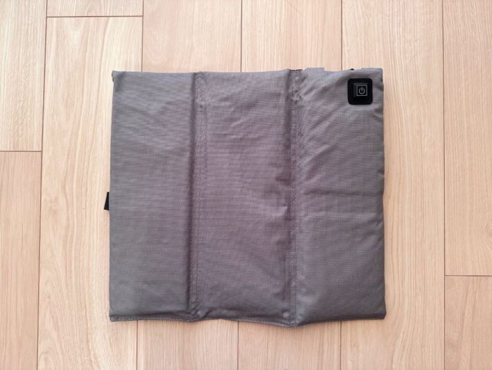 USB式あったか折りたたみ座布団