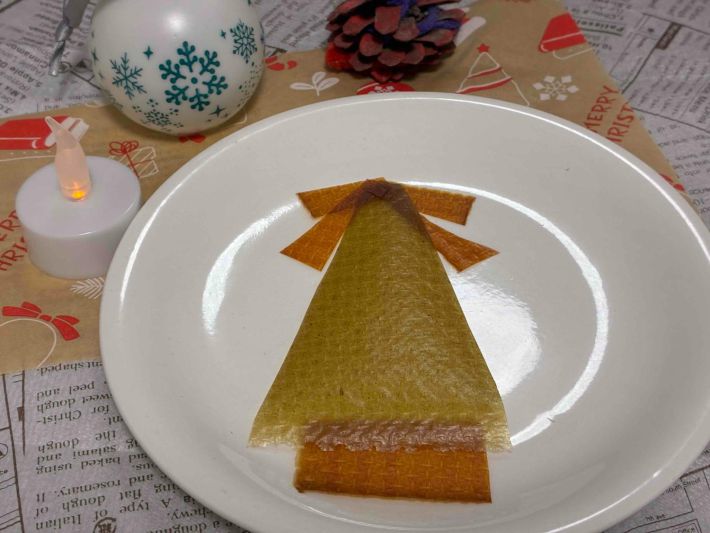 野菜シートでクリスマスツリーを作ってみた