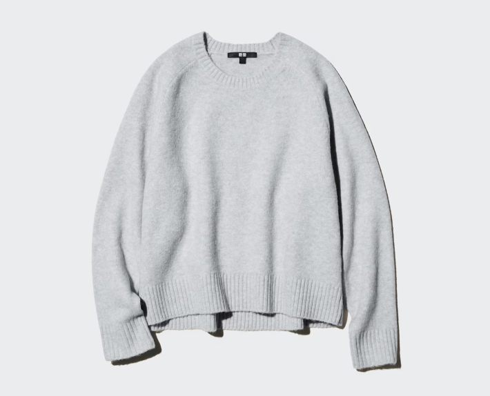 スフレヤーンクルーネックセーター（ユニクロ公式オンラインストアより）