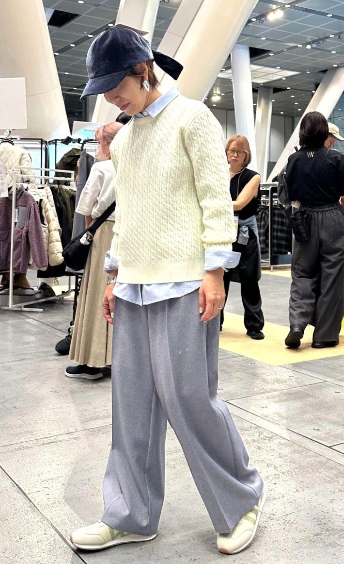 レイスムーズセミワイドパンツコーデ