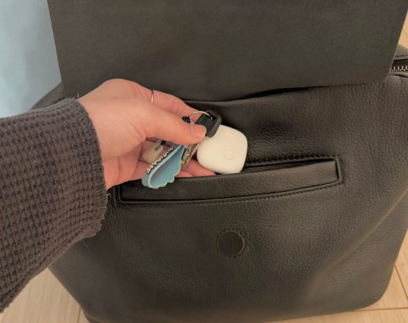 鍵につける様子