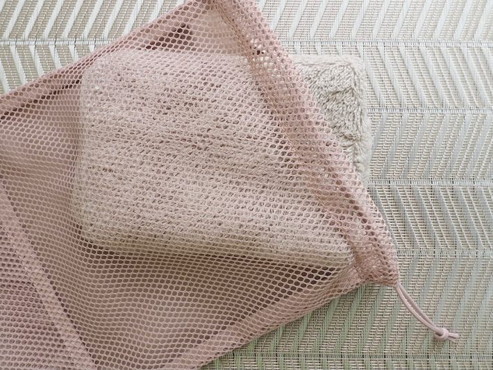 ハンドタオル類を入れる