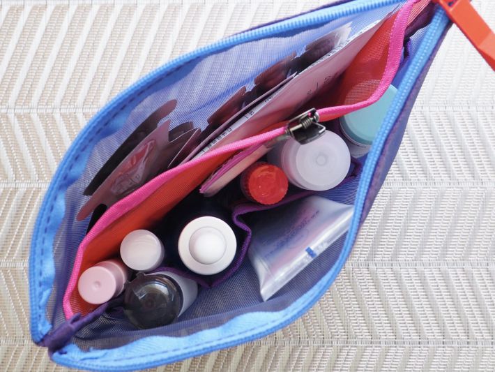 「メッシュポーチ」790円/税込