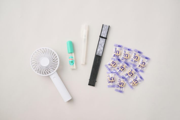 夏仕様の防災リュックに入れるもの。塩分入りタブレットは熱中症対策に