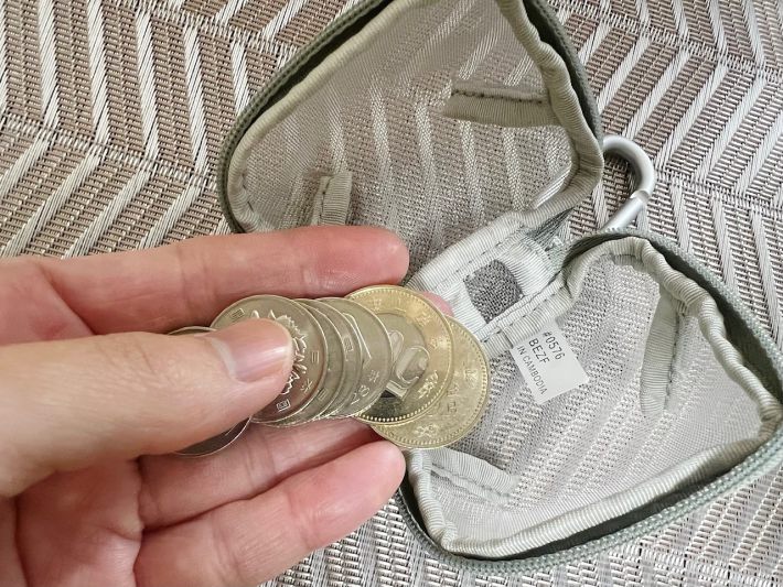 ナイロンメッシュ　コンパクトポーチ