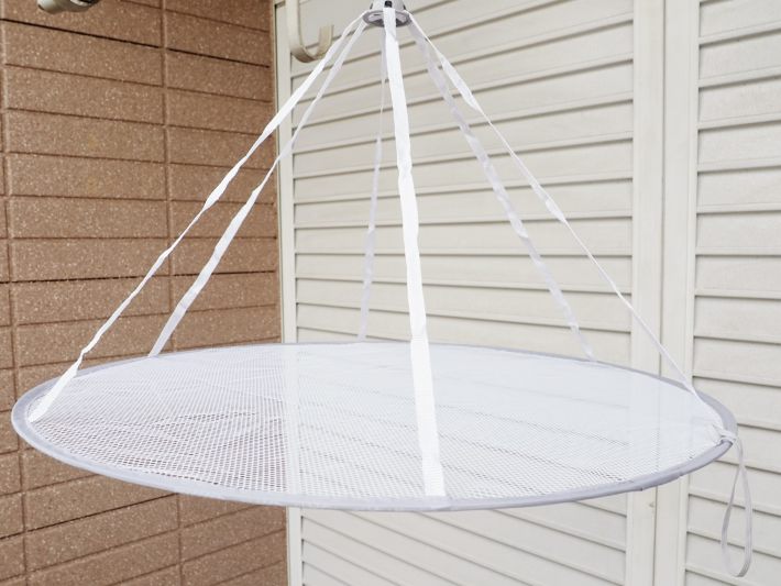 「型くずれ防止セーター干しネット」110円