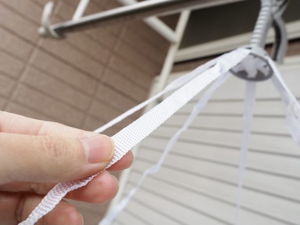 「型くずれ防止セーター干しネット」110円