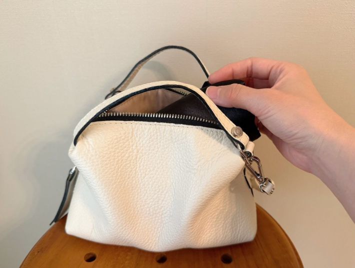 3COINS　フォーマルサブバッグ