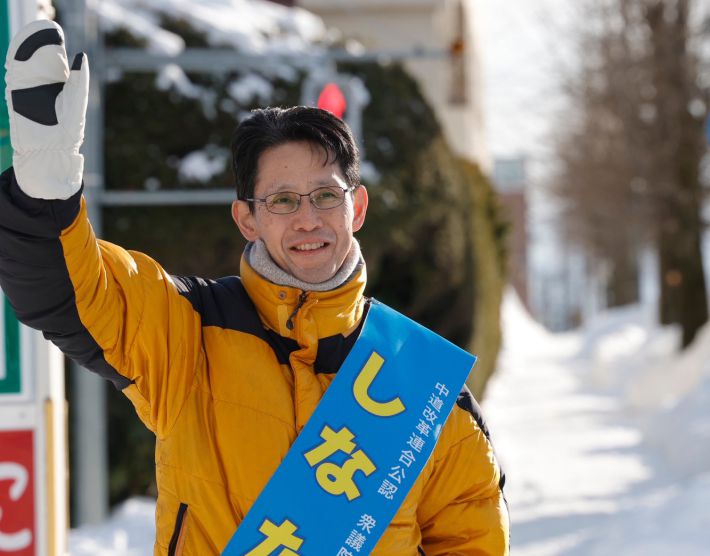 階猛Facebookページより