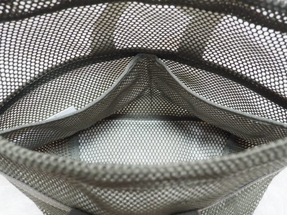 立体メッシュ持ち手付き巾着