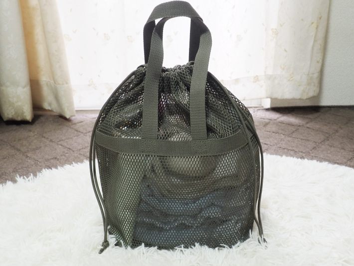 立体メッシュ持ち手付き巾着