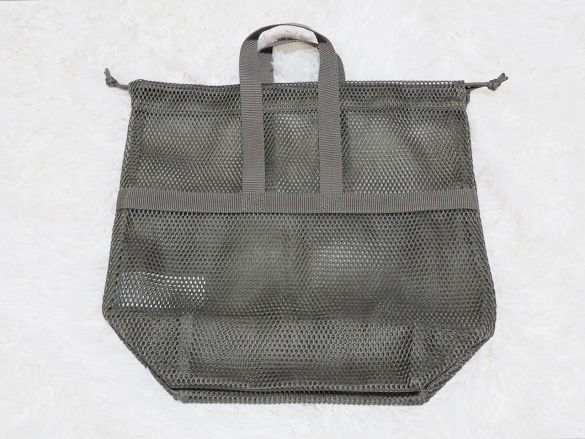 立体メッシュ持ち手付き巾着
