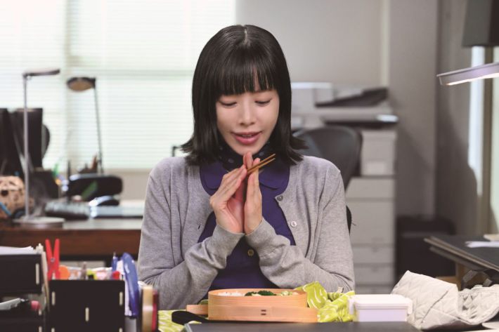 『しあわせは食べて寝て待て』麦巻さん（桜井ユキ）©NHK