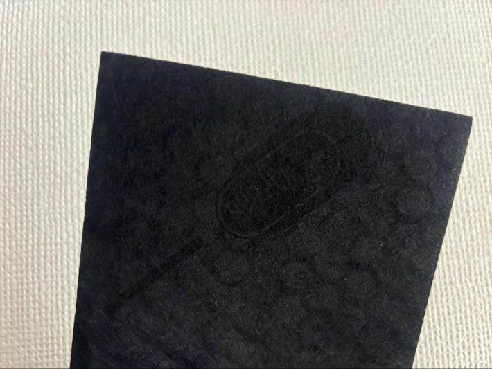 0406_色あせた黒服③