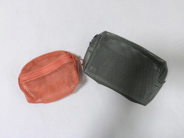 立体メッシュ 小物整理ポーチ