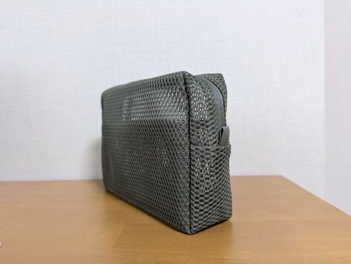 立体メッシュ 小物整理ポーチ