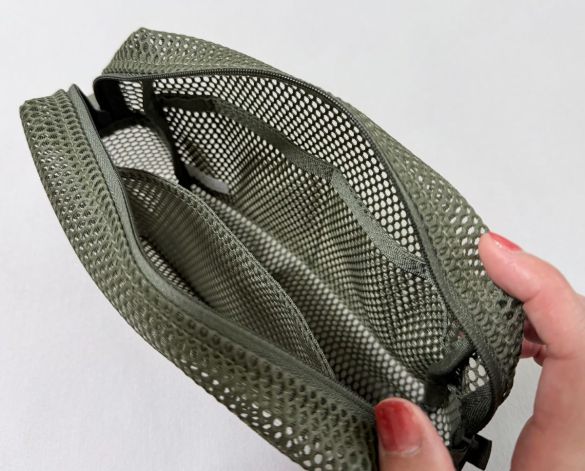 立体メッシュ 小物整理ポーチ