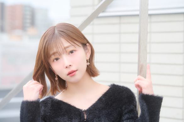 紗倉まなさん