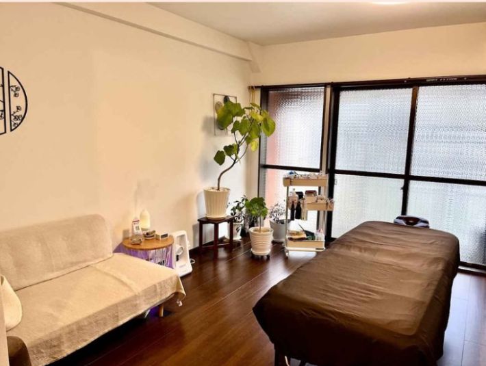 白石さんの鍼灸サロン「EN　body conditioning salon」（東京・表参道）