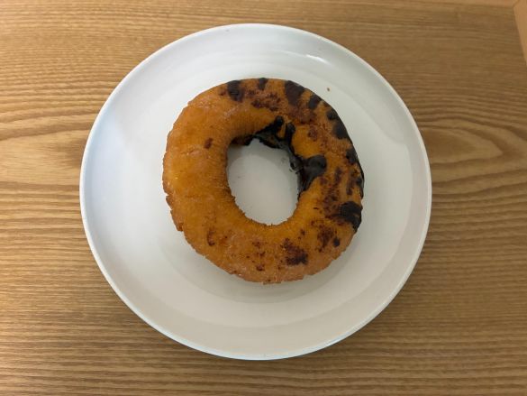 ファミリーマート「オールドファッションドーナツ（チョコ）」