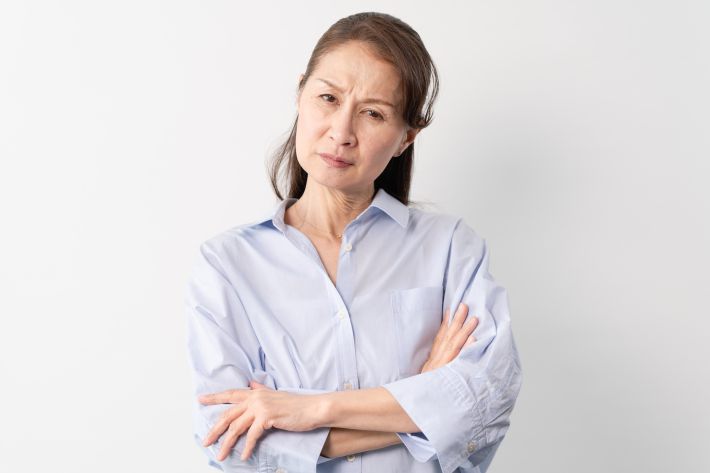 怒っている女性