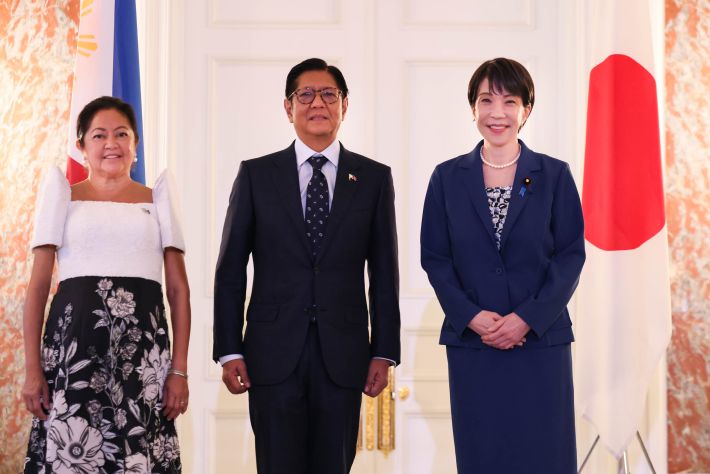 フィリピンのマルコス大統領夫妻と高市早苗首相（首相官邸サイトより）
