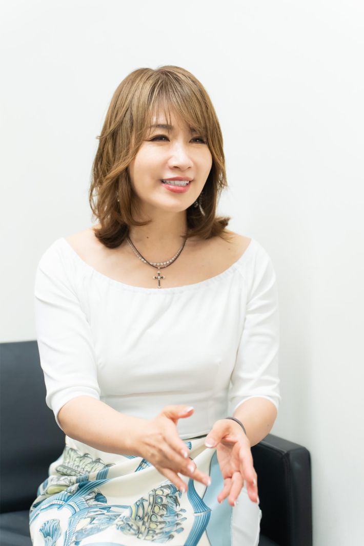 ワタナベ 薫さん