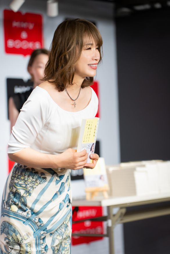 ワタナベ 薫さん