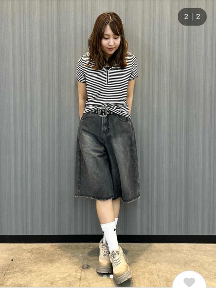 デニム素材のハーフパンツ