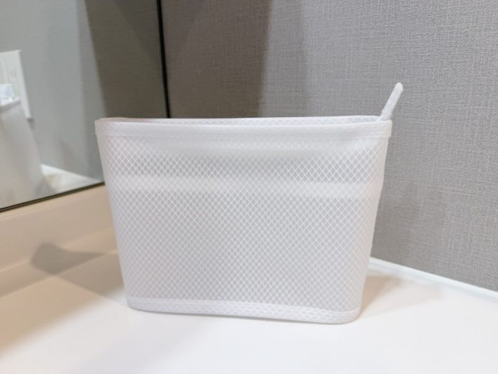 無印良品「EVAスパポーチ」