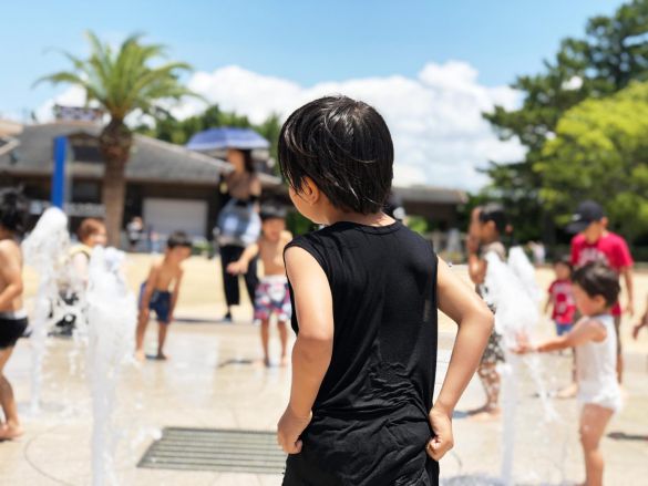 夏 子供 水遊び