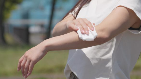 夏 あせも 汗