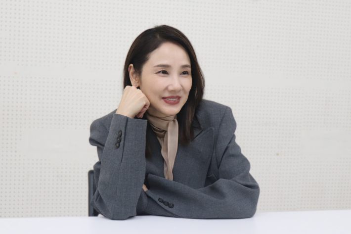 吉田羊さん